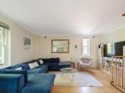 North End Way, London, 3 Bedroom Maisonette