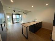 North Facing 2 Bedroom Apartment Overseeing Flemington...