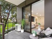 North Facing 2 bedroom apartment with big courtyard