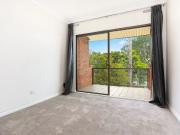 Large North Facing Apartment with secure parking