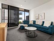 North Facing Apartment with Spectacular Skyline Views