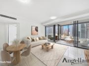 North Facing Executive Apartment in World Class City Setting