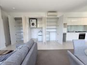 North facing top floor luxury apartment