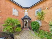 North Mossley Hill Road, Mossley Hill L18, 3 bed flat to...