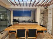 NORTH VALLEY Excelente, ampliada, com Piscina Privativa,...