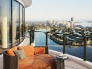 North West Corner Large 2 Bed Apartment with Ocean,...