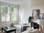 North Worple Way, London, 2 Bedroom Maisonette