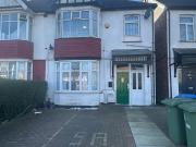 Norton Road, Wembley HA0, 2 bed flat to rent, £1,850 pcm...
