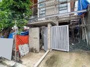 Notable Modern Contemporary House with Swimming Pool in...