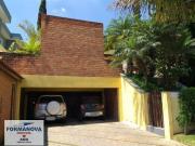 Casa com 3 suítes e piscina à venda no Nova Higienópolis...