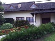 Nova Higienópolis Casa com 4 suítes à venda, 600 m² por...