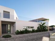 Nova Vila de 4 quartos pronta a entrar em funcionamento...