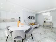 Novo Apartamento com 2 Quartos, Garagem e Piscina Lagos,...