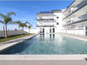 Novo apartamento T3 com grande terraço virado a Sul