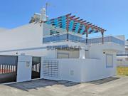 Novo, Manta Rota, moradia V4