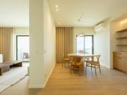 Novo | T1 de luxo à beira mar na melhor localização de...