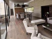 Nueva Casa de Lujo en Bosque Real, ¡Descúbrela!