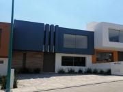 NUEVA CASA EN CAÑADAS DEL BOSQUE, MORELIA