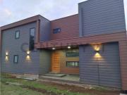 Nueva y amplia casa en condominio