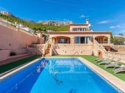 Nueva y magnífica villa con piscina privada situada en Calpe