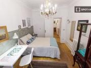 Único Habitación amueblada en apartamento de 7...