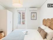 Acogedor Habitación en piso compartido de 10...