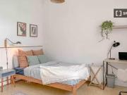 Nuevo Habitación en piso compartido de 8 habitaciones en...