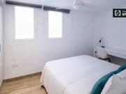 ¡Recién llegado! Se alquila habitación compartida en...