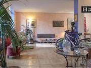 ¡Renta! Se alquila habitación en piso de 2 dormitorios...