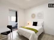 Único Se alquila habitación en piso de 9 habitaciones en... Único Se alquila habitación en piso de 9 habitaciones en...