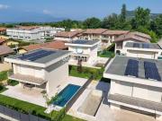 NUOVISSIME VILLE SINGOLE A 100MT DAL LAGO