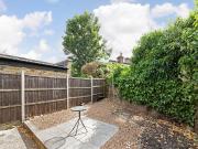 Nutcroft Road, Peckham, London, SE15 1 bed ground floor...