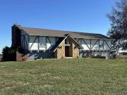 Nw Menoken Rd, Topeka, Home For Sale