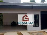 O acabamento é excelente, com piso de porcelanato Vene...