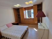 O seu novo quarto nas Avenidas Novas — moderno, luminoso... O seu novo quarto nas Avenidas Novas — moderno, luminoso...