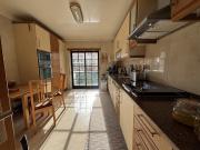 O Som do Atlântico à Porta: T2 Elegante com Box e...