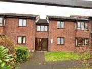 Oadby, St. Pauls Close, Leicester, 2 Bedroom Flat