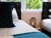 Oakcroft Road, Wake Green, B13 0HP, United Kingdom | 3...