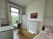 Oakley Street, London, Studio Flat For