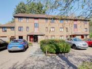 Oakside Court, Horley, 2 Bedroom Flat