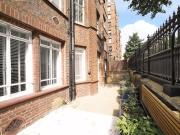 Oakwood Court, Abbotsbury Road, Kensingto W14, 3 bedroom...