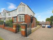 Oakwood Road West, Moorgate, 5 Bedroom Semi detached
