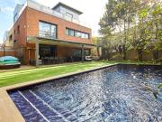 Oasis familiar de ensueño: paraíso junto a la piscina...