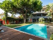 Oásis Familiar em Cascais: Encantadora Moradia na Bicuda...