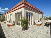 Objet rare ! superbe attique de 4.5 pièces avec terrasse...