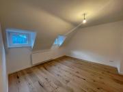 OBK ! Sanierte 3 Zi Whg mit Balkon