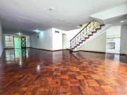 OCASION CASA 3 PISOS F/PARQUE 7 DORMITORIOS 5 BAÑOS...