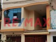 Ocasion Casa De 3 Pisos Remodelada En Puente De Piedra