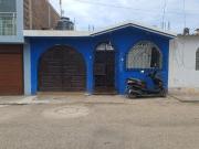 OCASIÓN! CASA SE VENDE COMO TERRENO, URB MANUEL ARÉVALO...