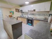 Ocasión! Venta! Casa De 3 Pisos Con Entradas...